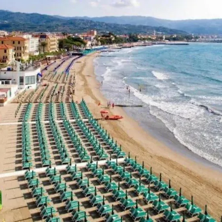 Diano 200 M From The Sea E Parking Apartment *